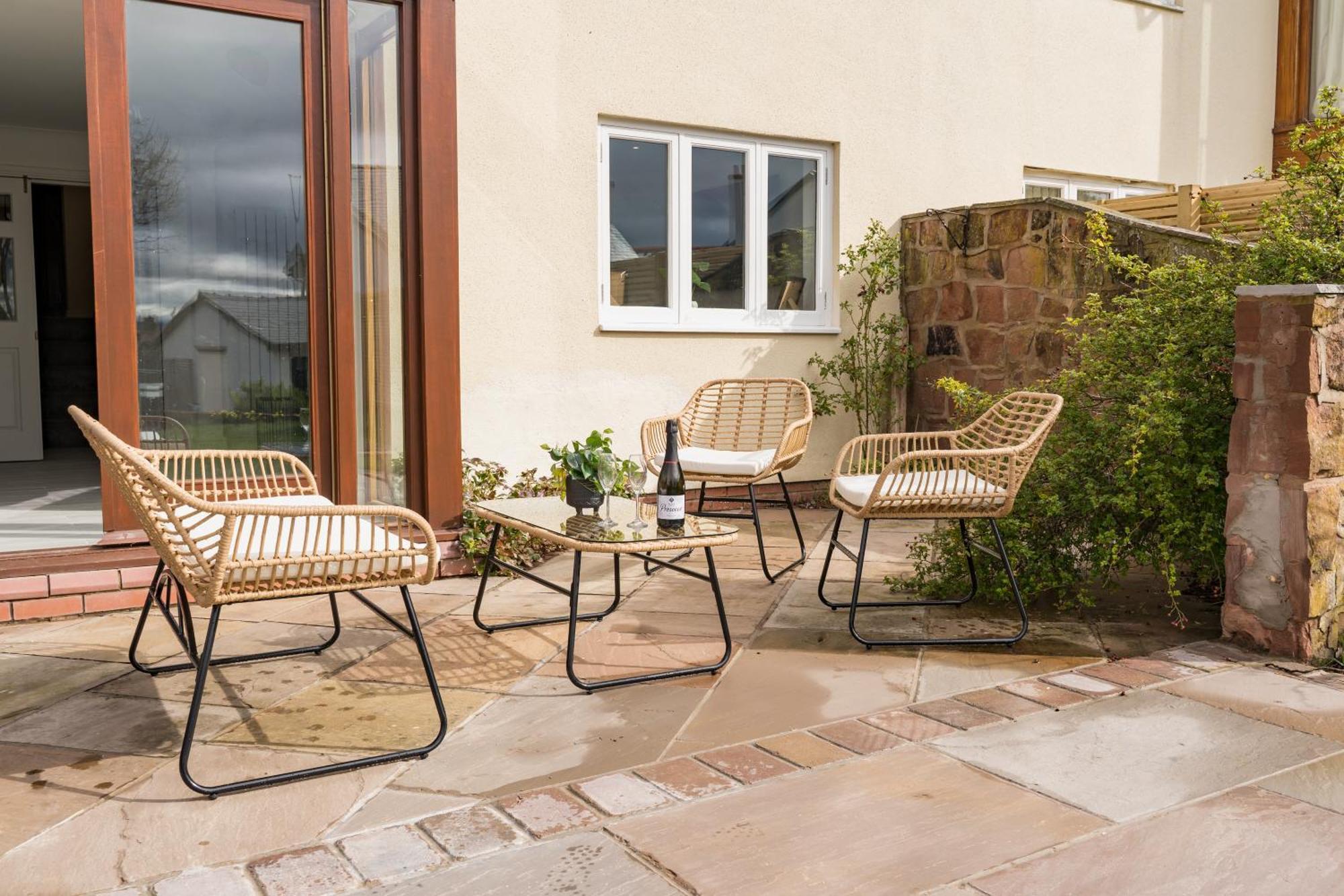 Beautifully Done 5 Bed Barn Conversion In Heswall - Sleeps Up To 10 Esterno foto